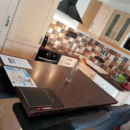 Appartement avec rez de jardin à Disneyland Montévrain Extérieur photo