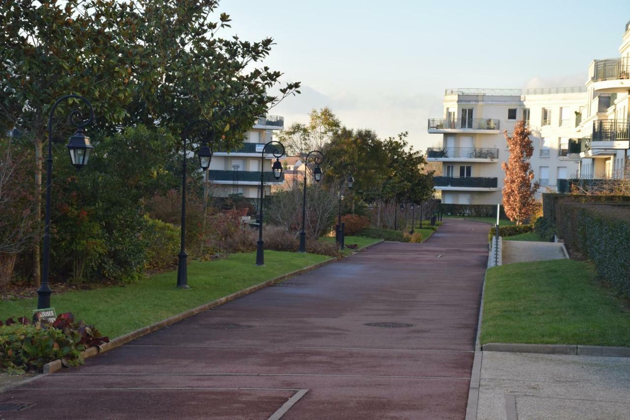 Appartement Avec Rez De Jardin A Disneyland *