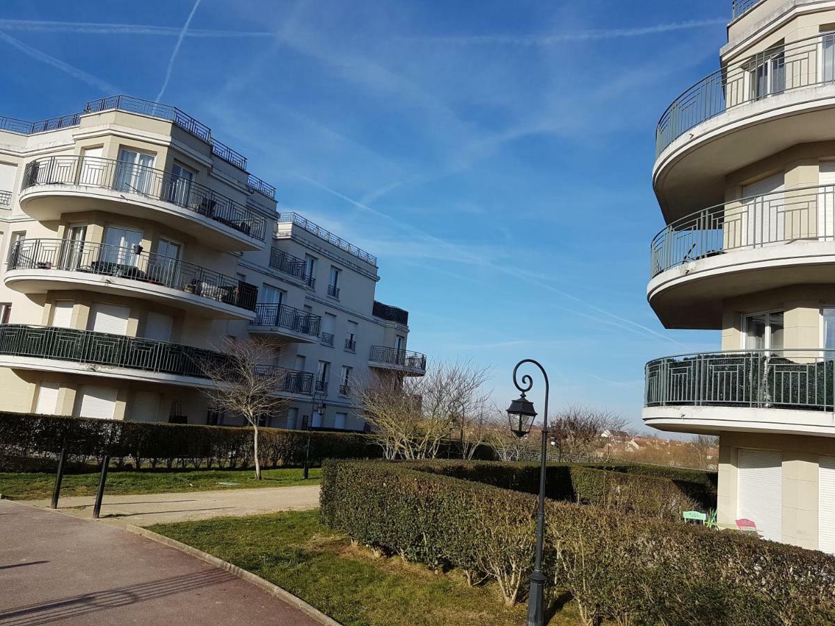 Avec Rez De Jardin à Disneyland *
